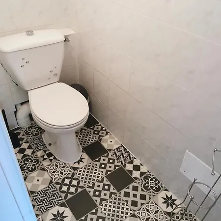 شقة La De La