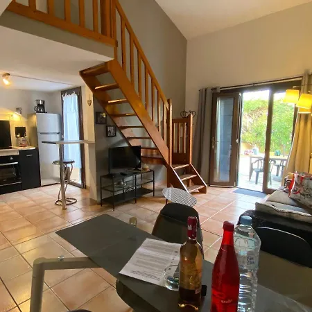 Appartement La De La *