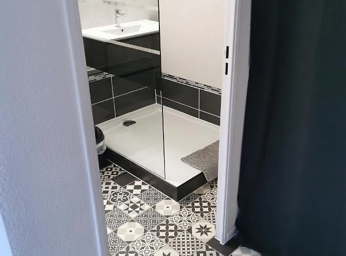 Apartment La De La *